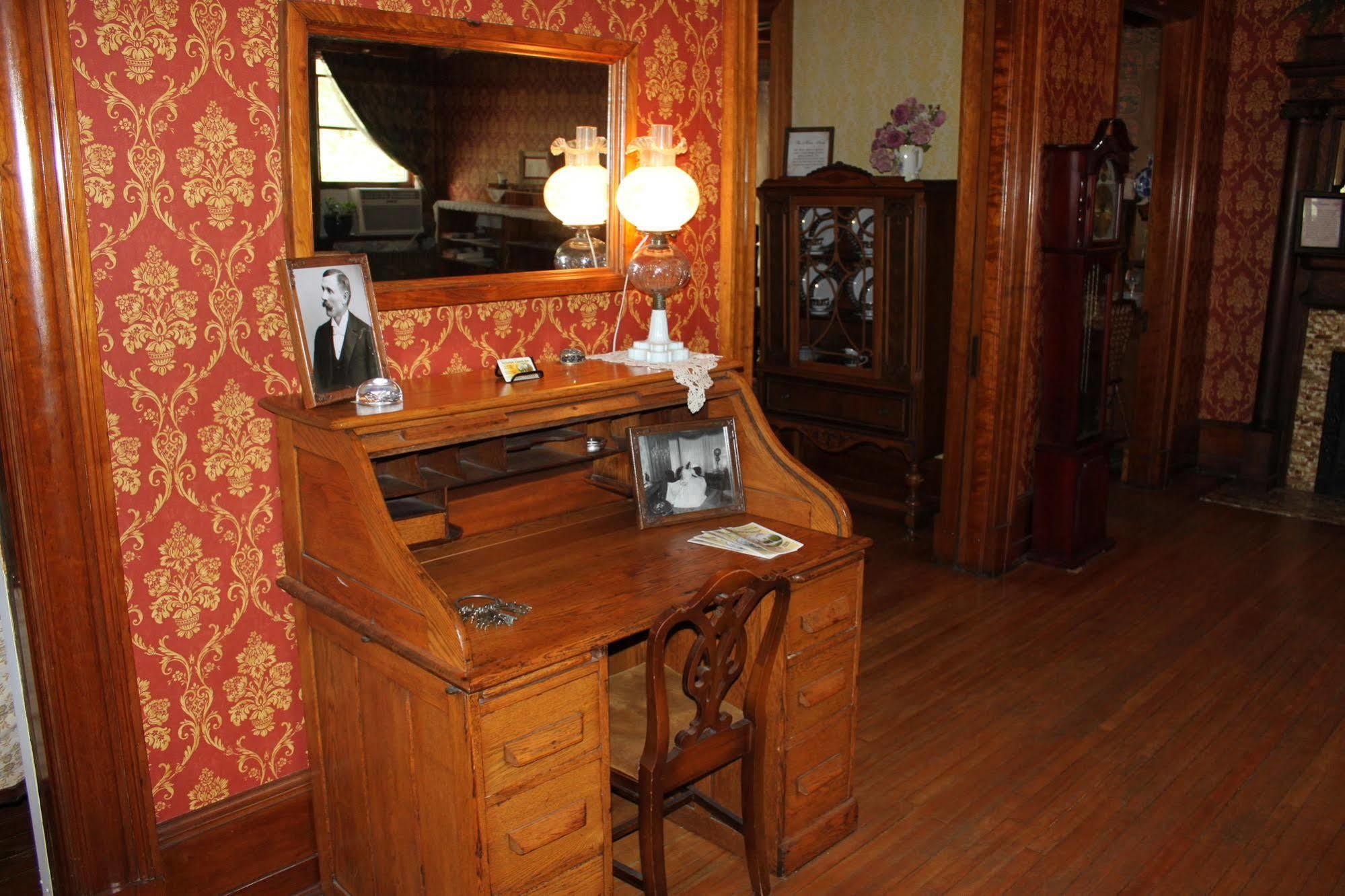 Victorian Charm Inn Towanda Εξωτερικό φωτογραφία
