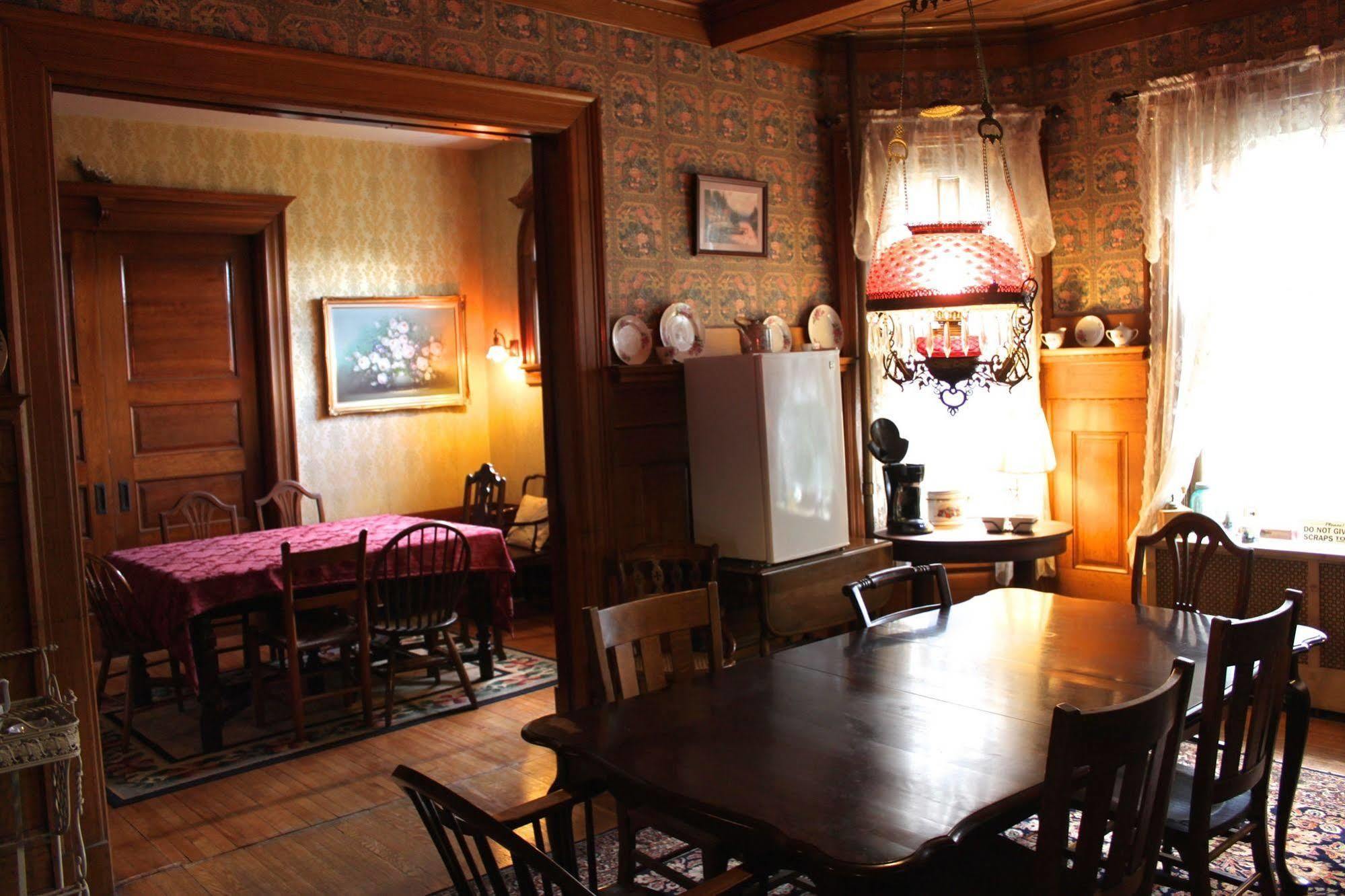 Victorian Charm Inn Towanda Εξωτερικό φωτογραφία