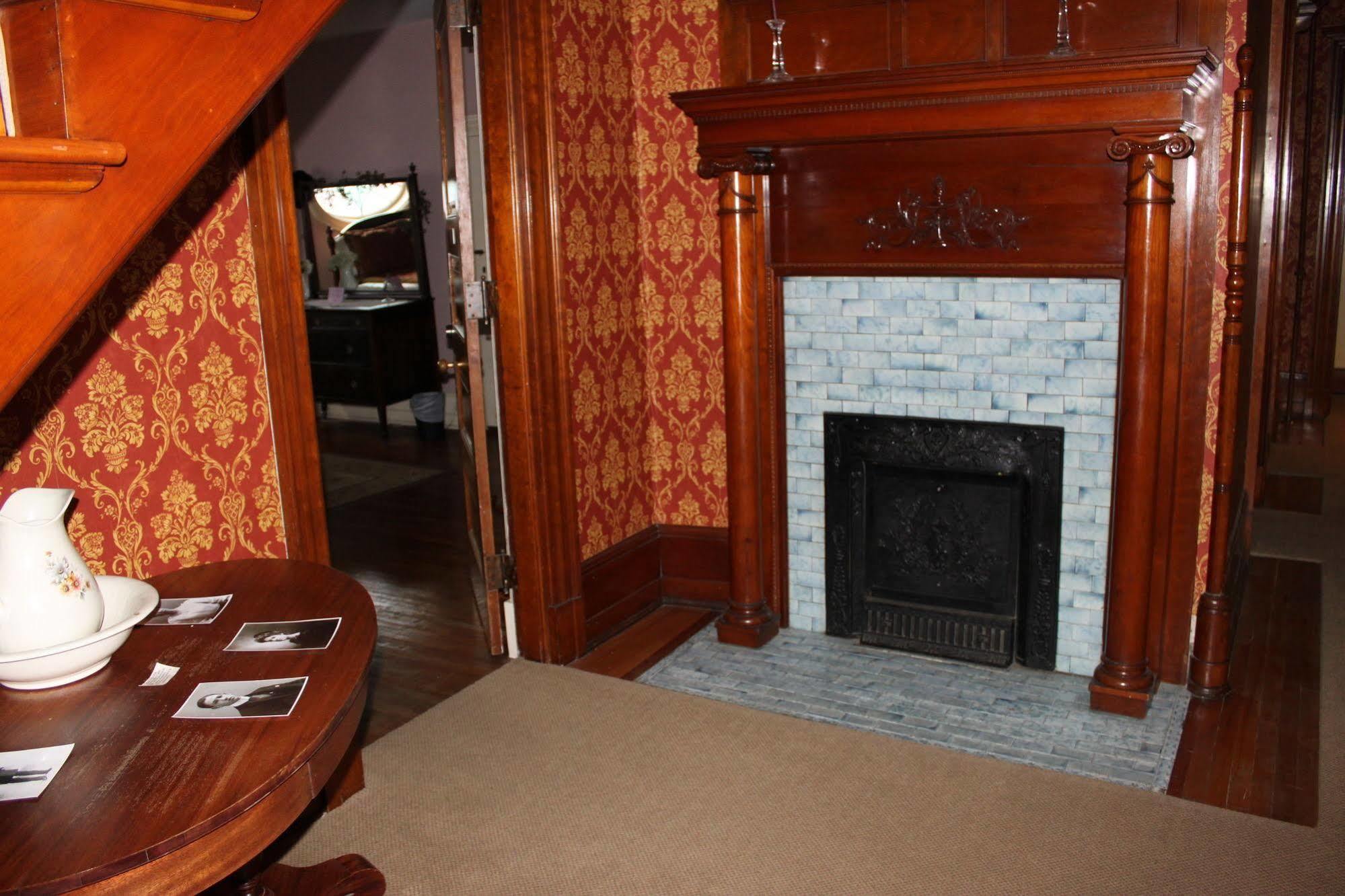 Victorian Charm Inn Towanda Εξωτερικό φωτογραφία